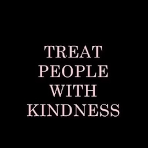 Meet your Posher, Colleen - Picture 1 of 1